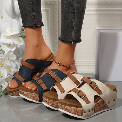 Sandales compensées à boucle pour femme